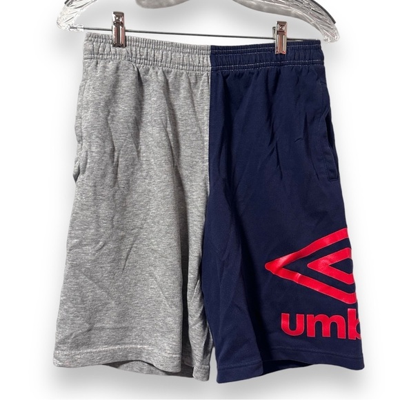 Vintage Umbro Gray Navy Blue Logo Two-Toned Sweat Shorts Youth Size XL 16/18 - Picture 1 of 15